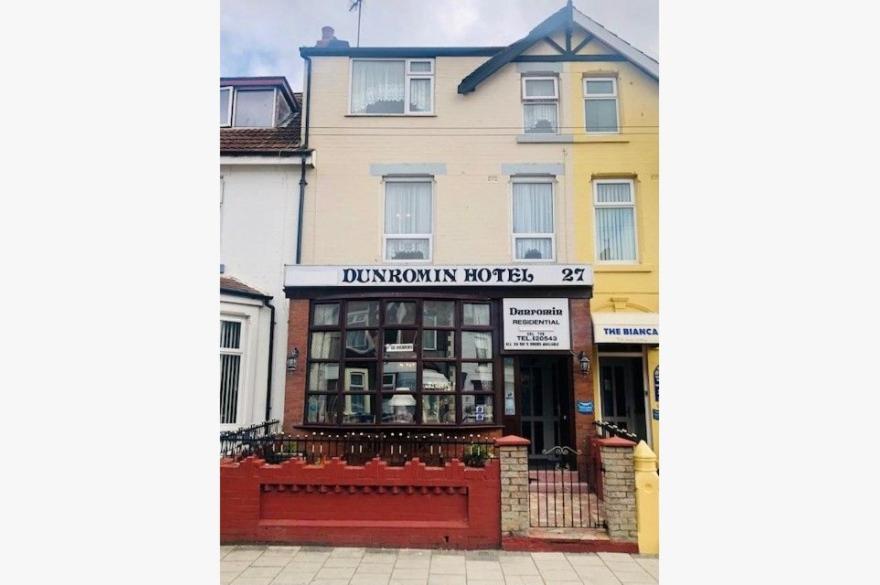 Dunromin Hotel Blackpool Eksteriør billede